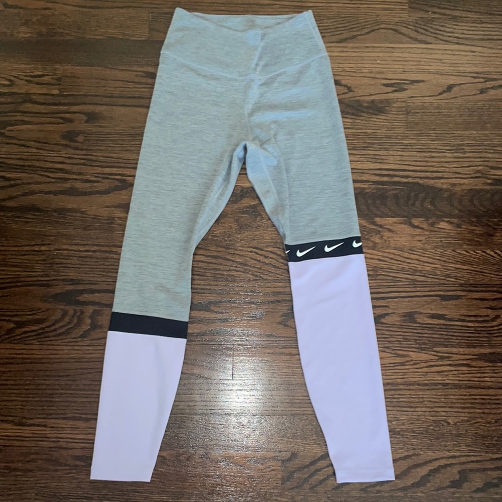 NIKE gym leggings